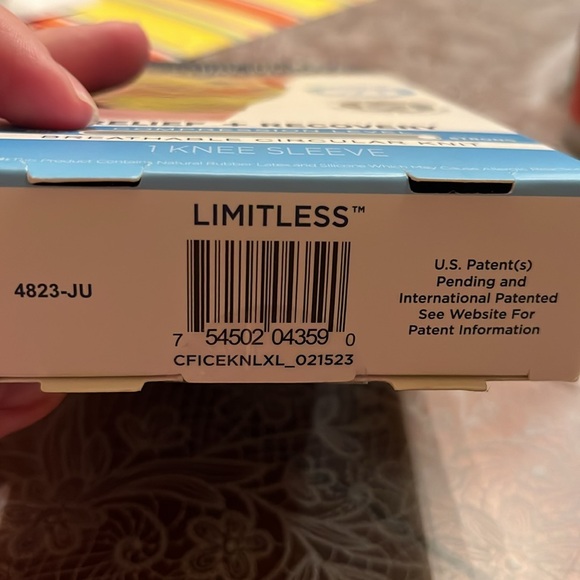 Copper Fit Ice Knee Compression Sleeve L/XL 16-20” Infused w/ Menthol and CoQ10 - Picture 3 of 7